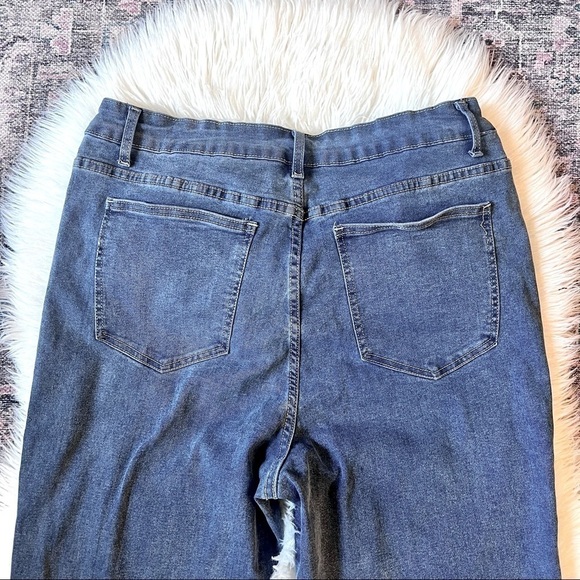 SHEIN Super Stretch High Waisted Split Hem Flare Jeans Curvy Size 2XL - Picture 5 of 8